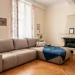 Next To The Old Town Square By Kings Appartement *